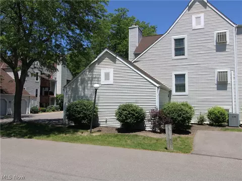 1217 W River Rd N #D1, Elyria, OH 44035 photo 4