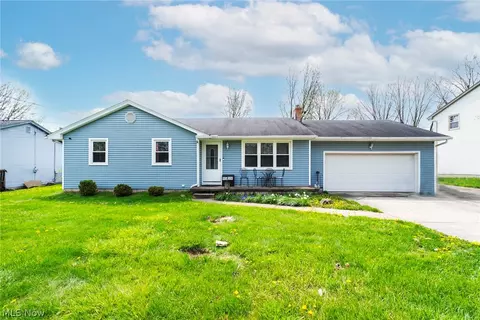 1267 Shields Rd, Youngstown, OH 44511