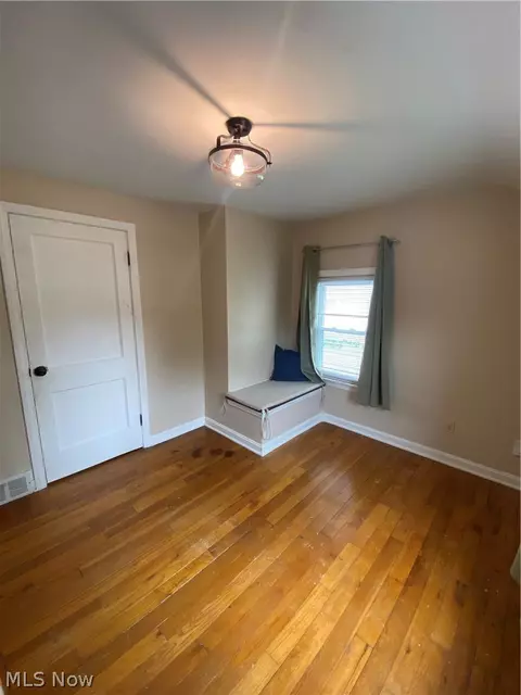 Bedroom - 355 E Dresden Ave, Akron, OH 44301 photo 3 of 4
