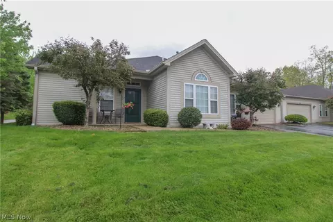 276 Wilcox Rd, Austintown, OH 44515