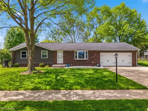 334 Providence Ave SE, New Philadelphia, OH 44663