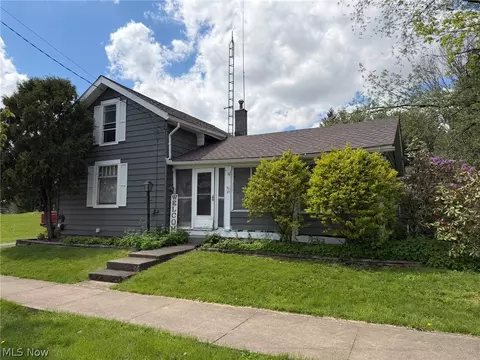 59 W Buckeye St, West Salem, OH 44287
