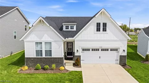 5380 Hawks Nest Cir, Sheffield Village, OH 44054