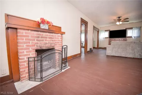 Living - 112 Prospect St, Lodi, OH 44254 photo 4 of 4