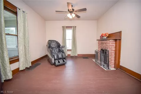 Living - 112 Prospect St, Lodi, OH 44254 photo 3 of 4