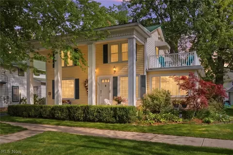 127 E Main St, New London, OH 44851