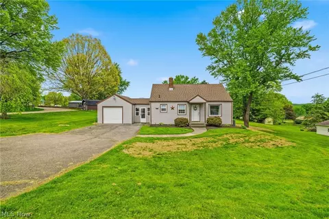 251 Faircrest St SW, Canton, OH 44706