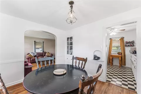 Dining - 123 Lafayette St, Elyria, OH 44035 photo 1 of 3