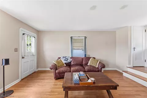 Living - 123 Lafayette St, Elyria, OH 44035 photo 1 of 2