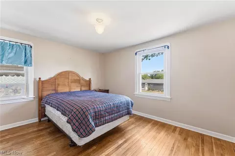 Bedroom - 123 Lafayette St, Elyria, OH 44035 photo 4 of 6