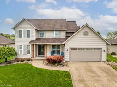 1319 Parkdale Dr, Dover, OH 44622