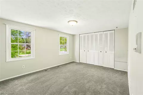 337 Wolf Ave, Wadsworth, OH 44281 photo 17