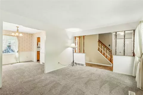 337 Wolf Ave, Wadsworth, OH 44281 photo 13