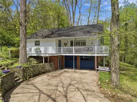 1699 Ambler Ave SW, North Canton, OH 44709