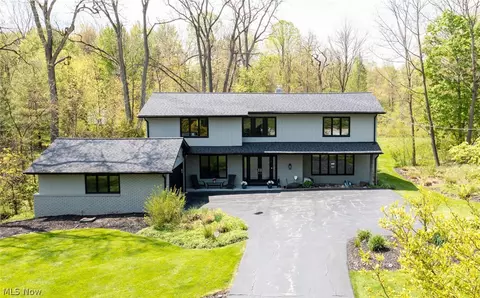 28750 S Woodland Rd, Pepper Pike, OH 44124