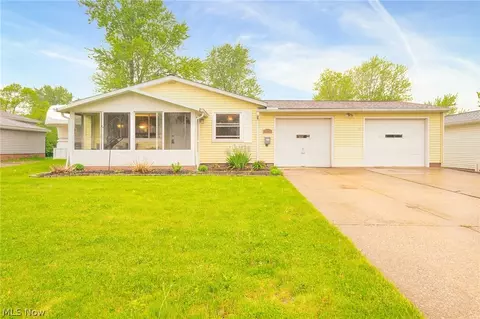 1854 Drenik Dr, Wickliffe, OH 44092