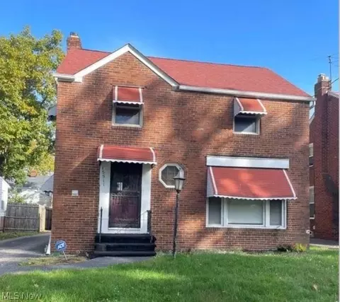 15511 Delrey Ave, Cleveland, OH 44128