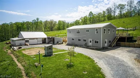 8346 Glenwood Rd, Cumberland, OH 43732