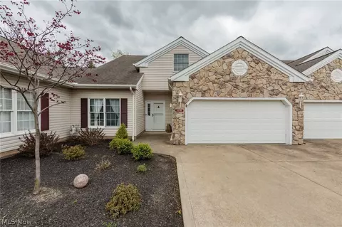 12195 Pheasant Run Cir, North Royalton, OH 44133