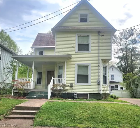 523 8th St, Marietta, OH 45750