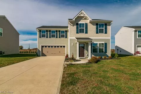 578 Cherrywood Ln, Painesville, OH 44077