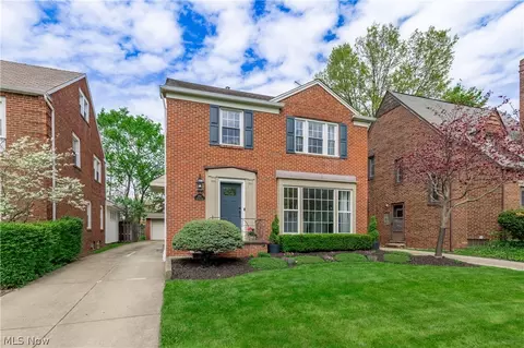 3797 Bushnell Rd, University Heights, OH 44118