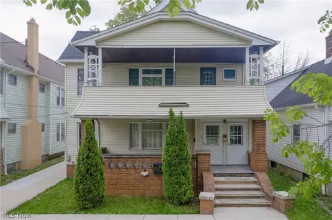 2215 Eldred Ave, Lakewood, OH 44107