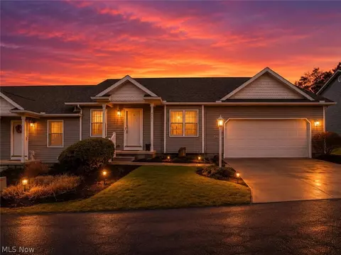 3301 Sumser St NW, North Canton, OH 44720