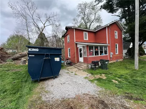 226 E Robinson St, Shreve, OH 44676