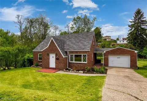 227 Norris St, Steubenville, OH 43952