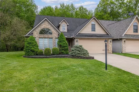 22445 Christopher Ct, Strongsville, OH 44149