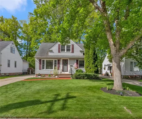 746 N Elmwood Ave, Wickliffe, OH 44092