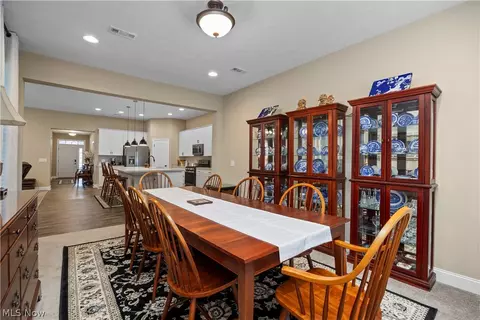 Dining - 412 Wescott Way, Elyria, OH 44035 photo 2 of 3