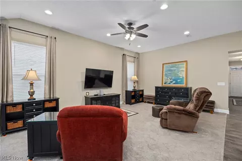 Living - 412 Wescott Way, Elyria, OH 44035 photo 1 of 2