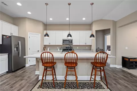 Kitchen - 412 Wescott Way, Elyria, OH 44035 photo 2 of 4