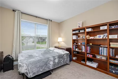 Bedroom - 412 Wescott Way, Elyria, OH 44035 photo 5 of 6