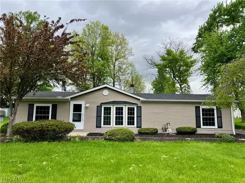 93 Fell Ave, Northfield, OH 44067