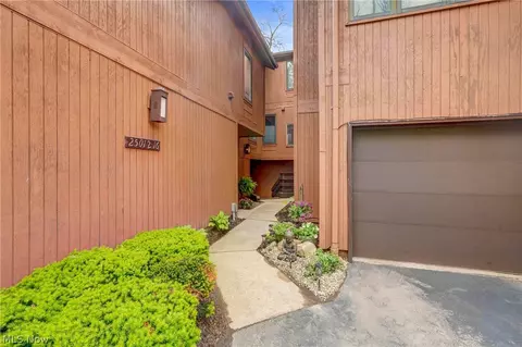 25016 Mill River Rd, Olmsted Falls, OH 44138