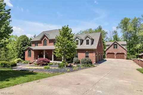 49800 Lantz Ct, East Liverpool, OH 43920