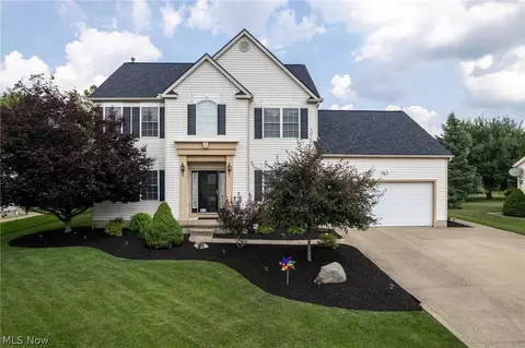 5684 Trystin Tree Dr, Medina, OH 44256