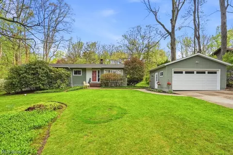 3219 Cannon Rd, Twinsburg, OH 44087