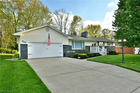 849 Brookfield Ave, Youngstown, OH 44512