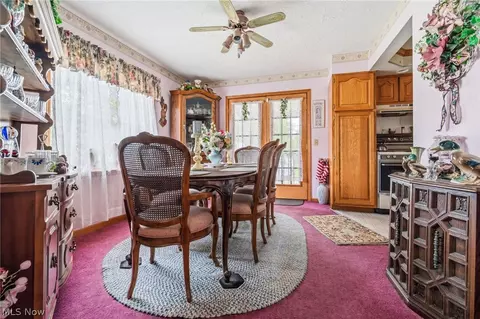 Dining - 4440 18th St NW, Canton, OH 44708 photo 1 of 2