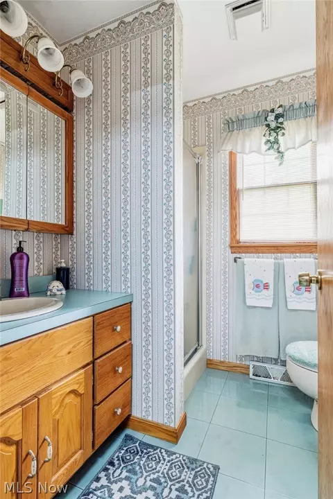 Bath - 4440 18th St NW, Canton, OH 44708 photo 1 of 4