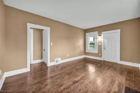 Living - 1714 Long Ave, Lorain, OH 44052 photo 1 of 5