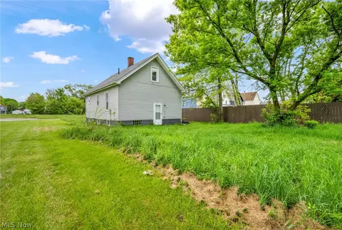 Exterior - 1714 Long Ave, Lorain, OH 44052 photo 1 of 4