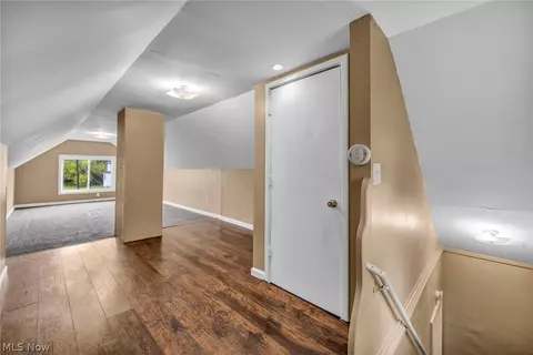 Entry Way - 1714 Long Ave, Lorain, OH 44052 photo 6 of 6