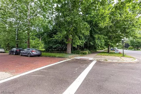 2962 W 14th St, Cleveland, OH 44113