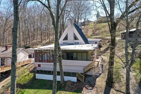166 Cheyenne Trl, Malvern, OH 44644