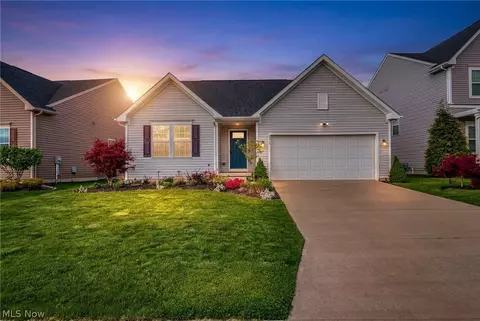 2135 Farroni Dr, Willoughby, OH 44094